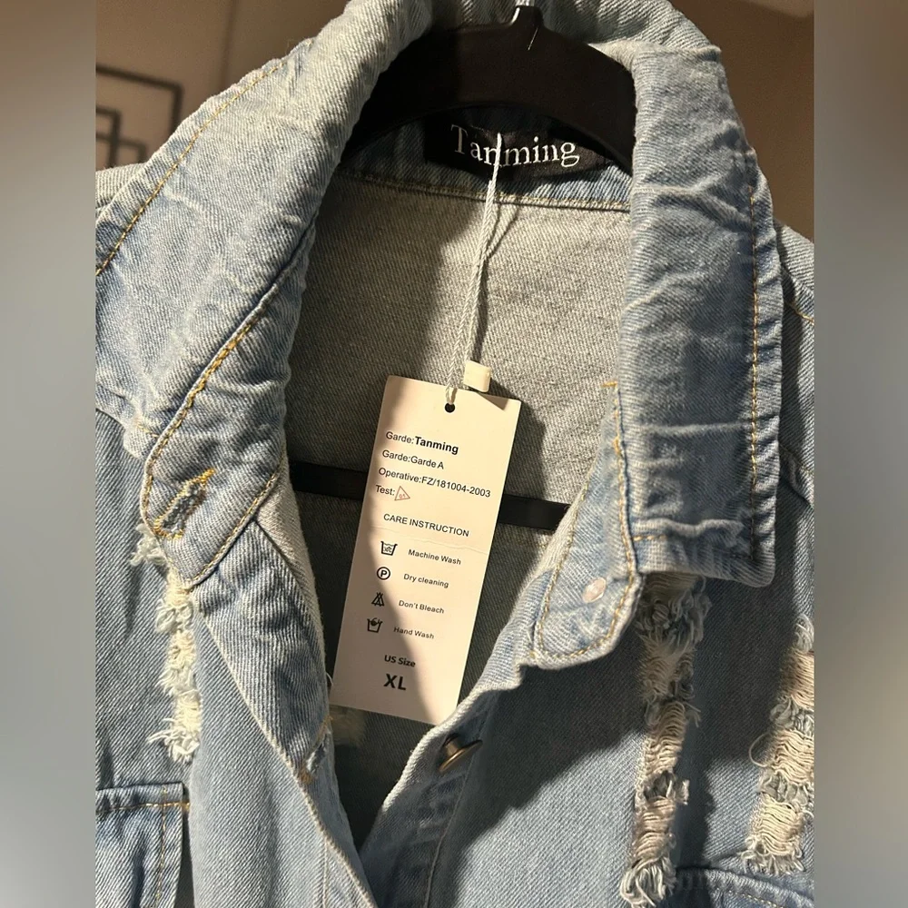 TANMING Denim Jacket - Picture 3 of 5